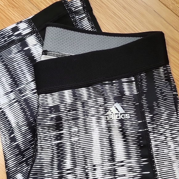 Adidas Techfit Black and White Leggings - Picture 4 of 4